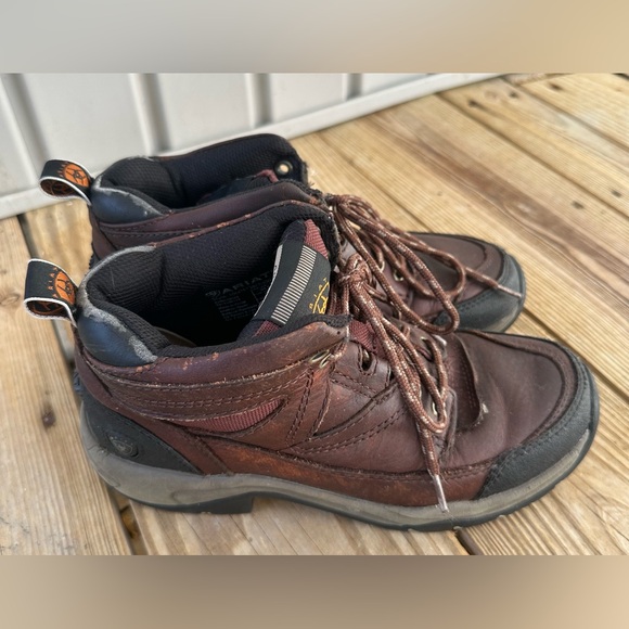 Women’s Ariat Terrain Cordovan Leather Trail Riding Boots Size 7.5 - Picture 2 of 9